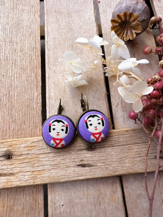 Orecchini e collana Kokeshi Doll
