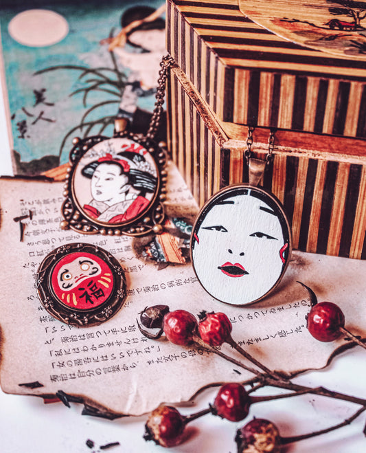 Ko-omote 小面 collana o spilla