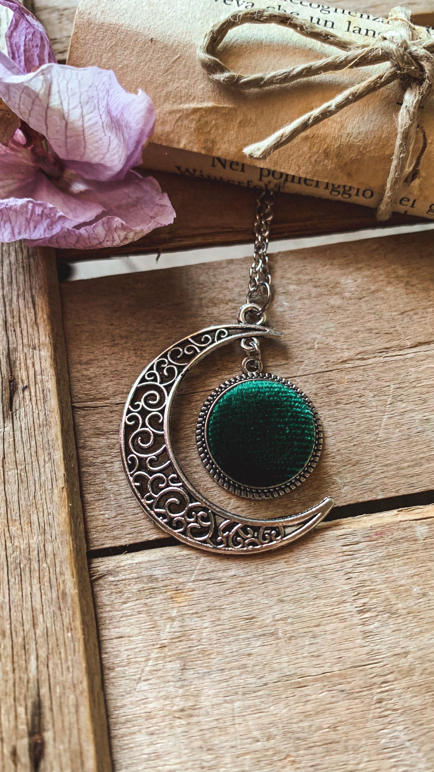 Collana Tsukimi 月見 luna calante e velluto