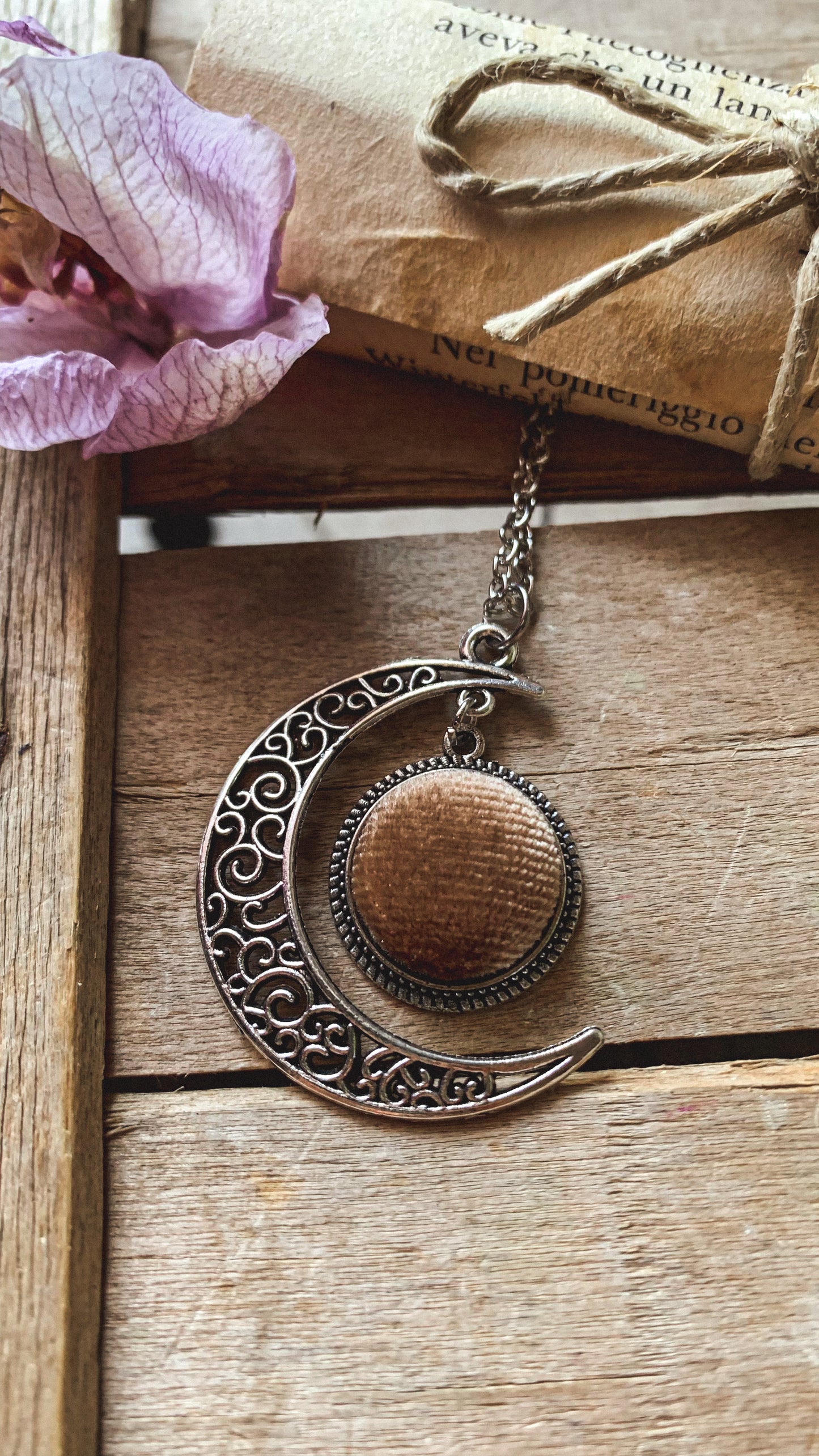 Collana Tsukimi 月見 luna calante e velluto