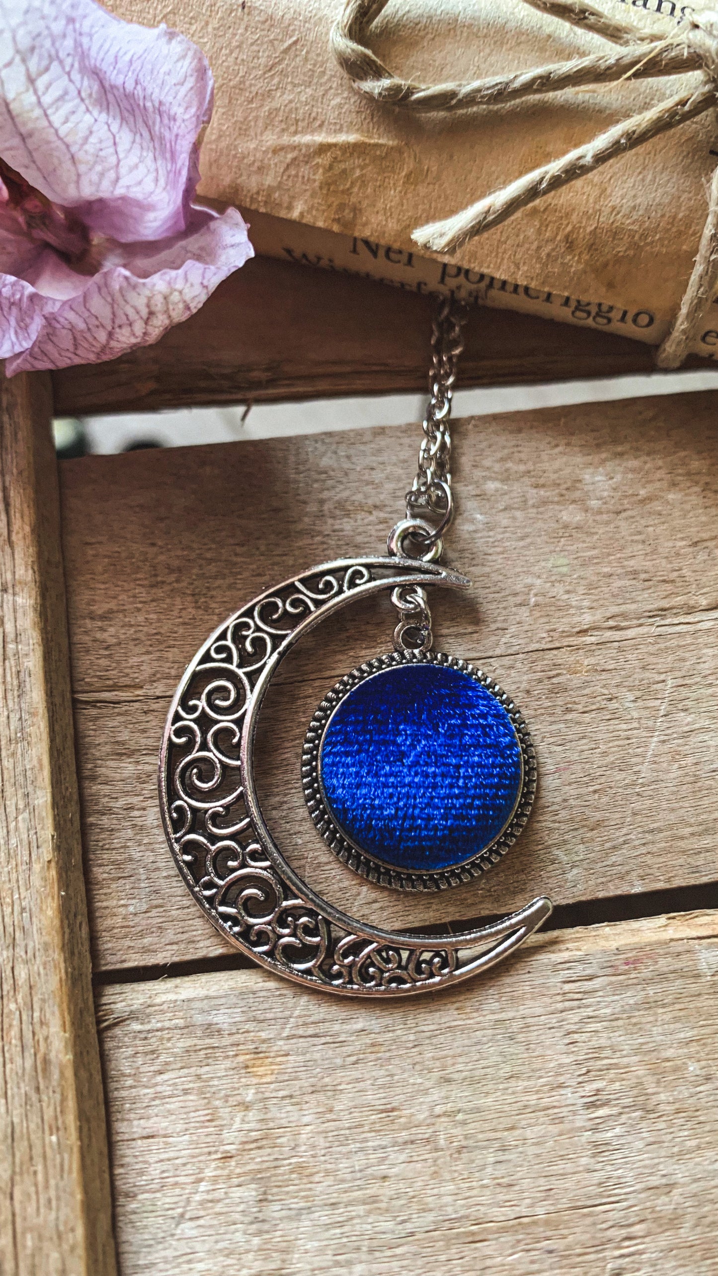 Collana Tsukimi 月見 luna calante e velluto