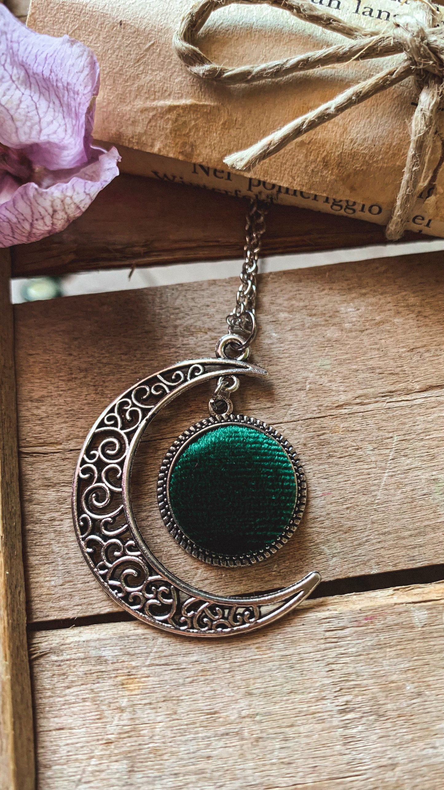 Collana Tsukimi 月見 luna calante e velluto