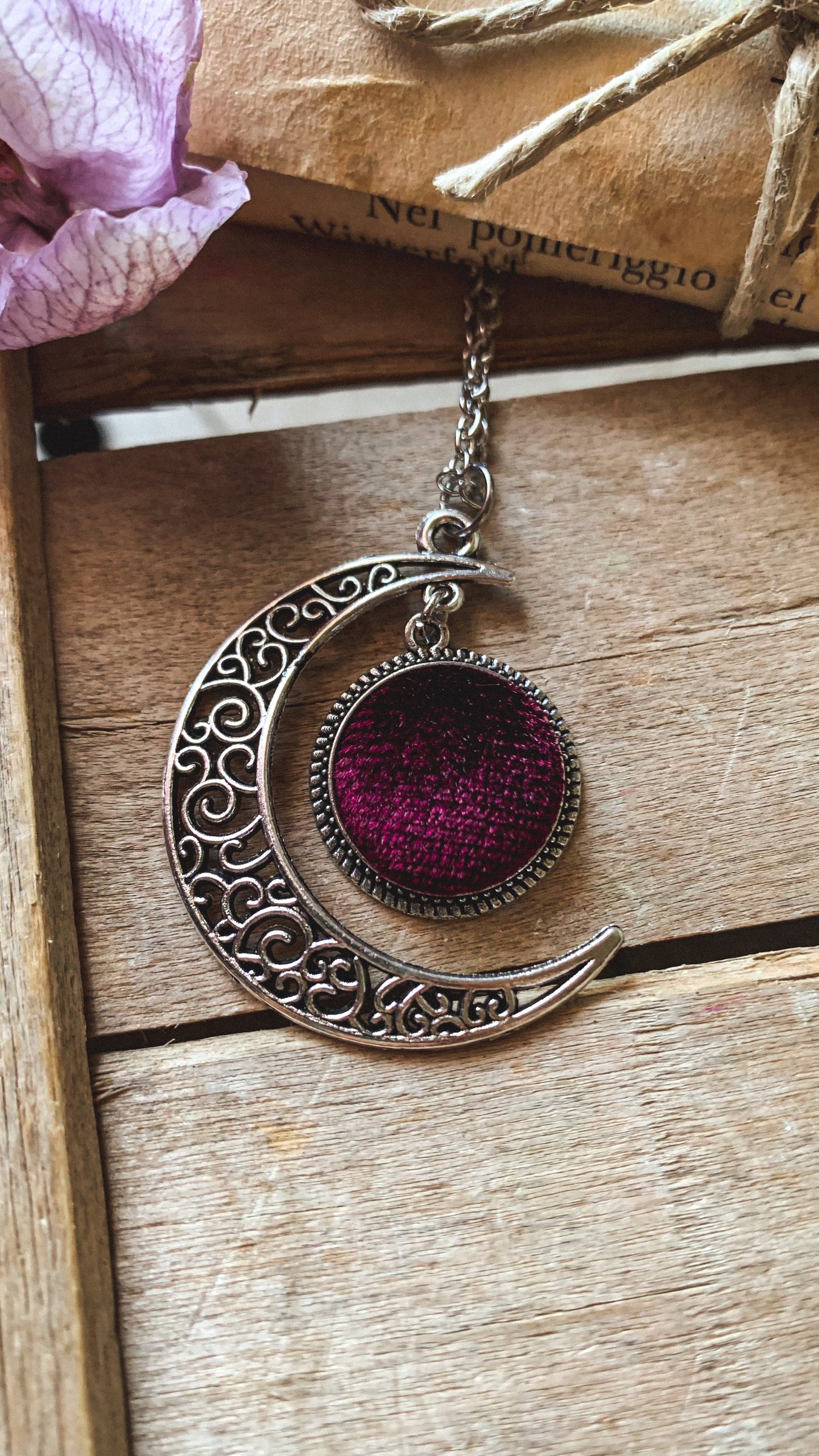 Collana Tsukimi 月見 luna calante e velluto