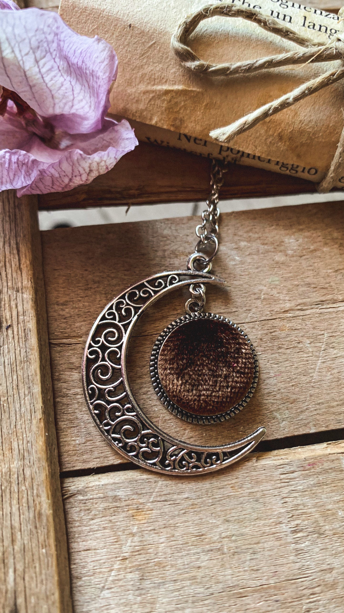 Collana Tsukimi 月見 luna calante e velluto
