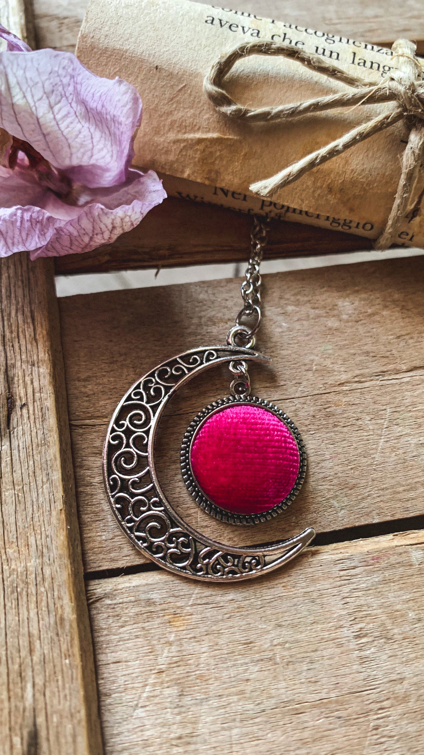 Collana Tsukimi 月見 luna calante e velluto