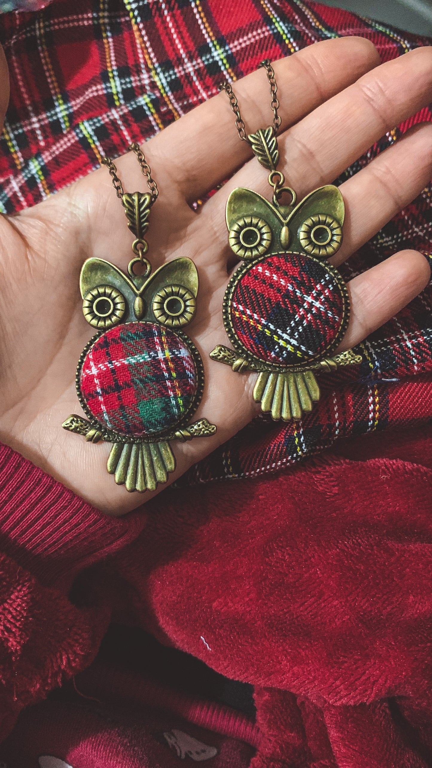 Nuova Collana Gufo/tessuto tartan, Collezione Natalizia Luci Abitate