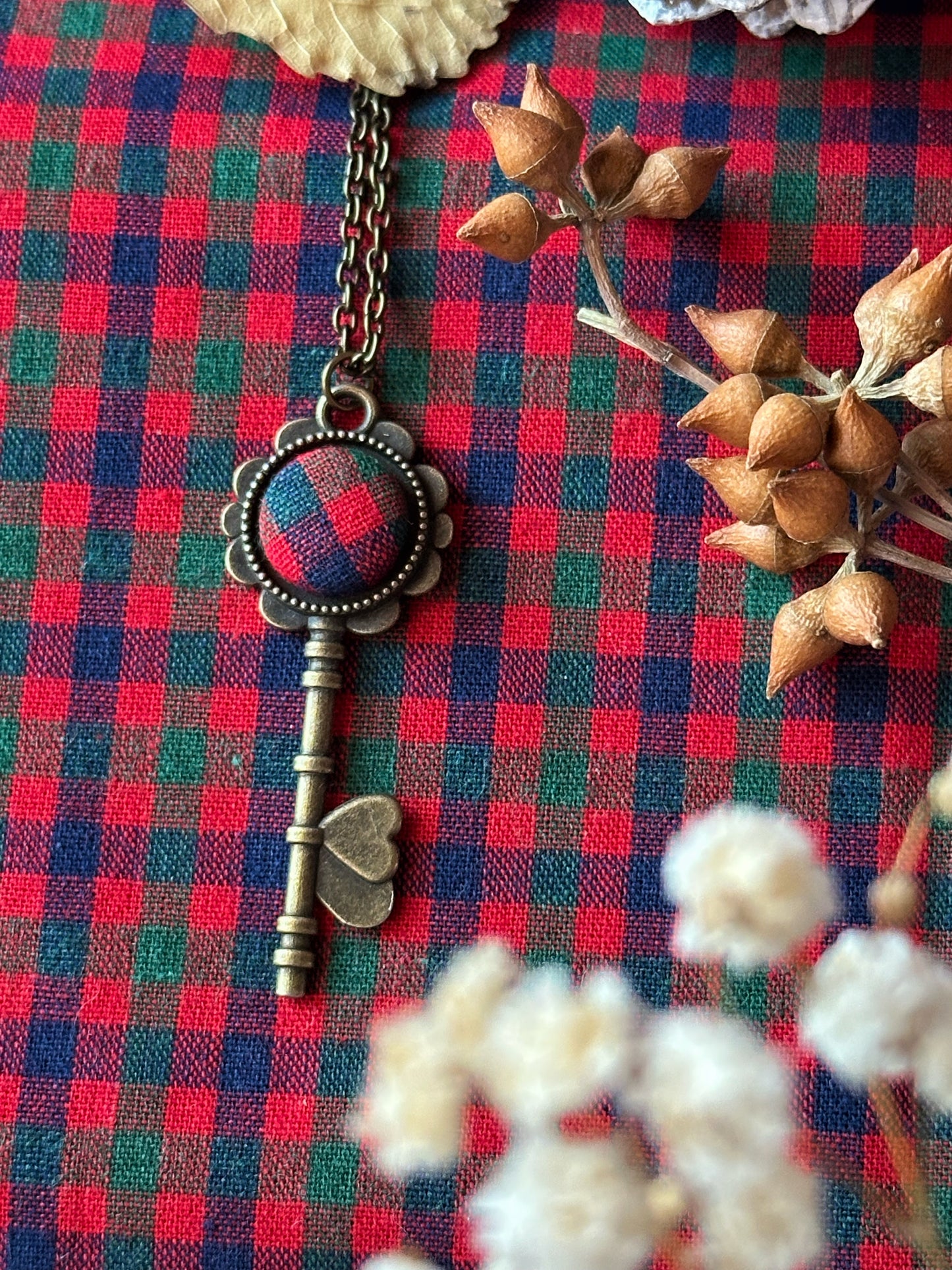 Collane Natalizie a forma di chiave, con inserto in tessuto natalizio