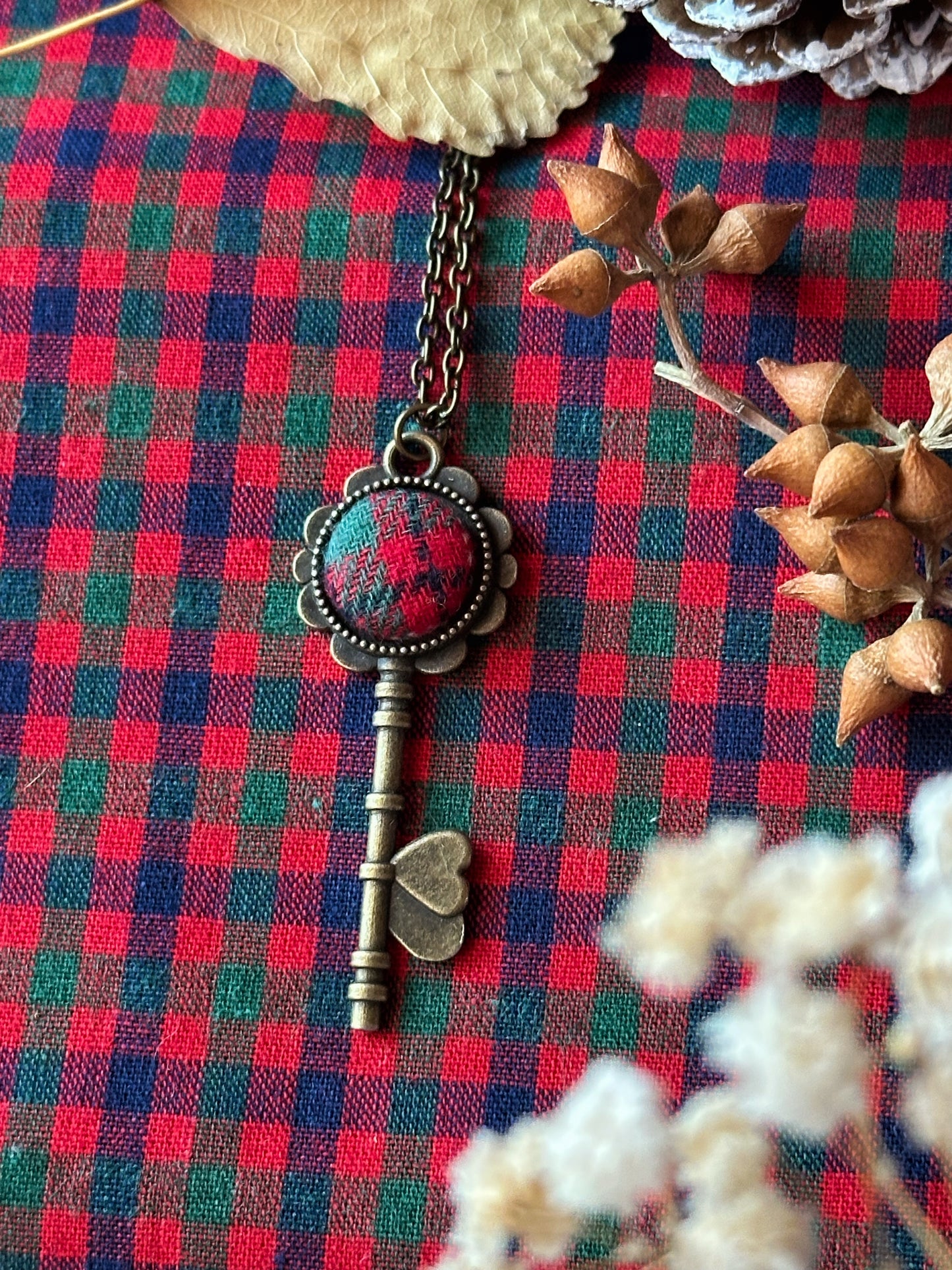 Collane Natalizie a forma di chiave, con inserto in tessuto natalizio